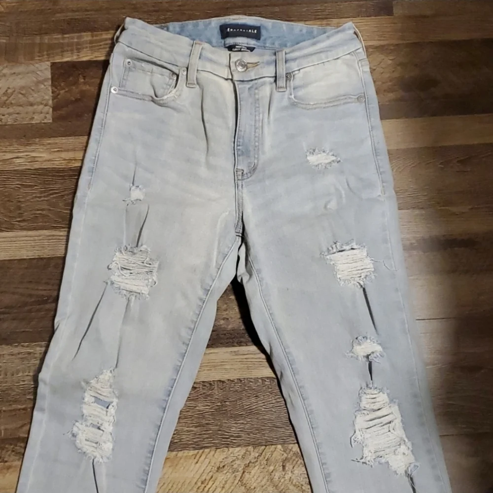 Aeropostale Distressed High Rise Curvy Jeggings Woman's Size 6 NWOT